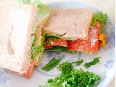 超简单超营养的三明治，可当早餐吃，三分钟搞定😊