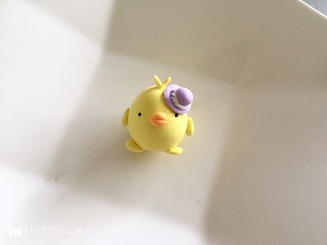 嫩嫩的小黄鸡哦～ 第1步
