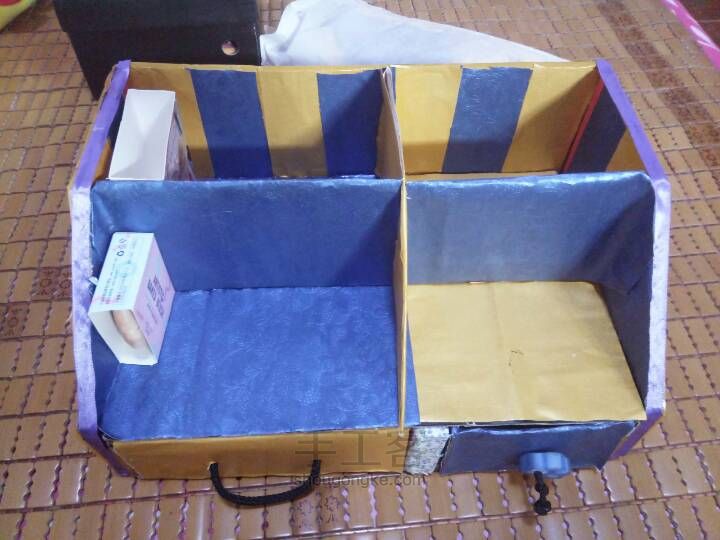 旧鞋盒改造置收纳盒 第8步