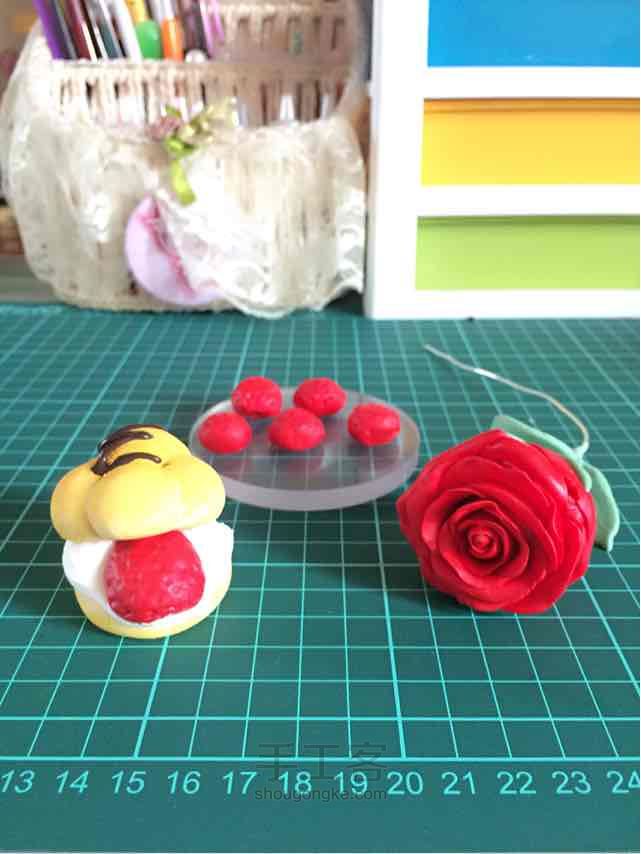 小草莓装饰物 第11步