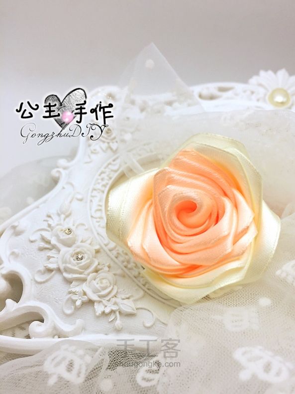 【公主手作】七夕情人节双色丝带玫瑰花的详细制作方法 第27步