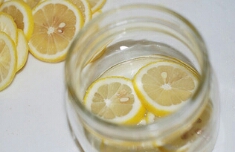 蜂蜜柠檬水的腌制方法 第3步