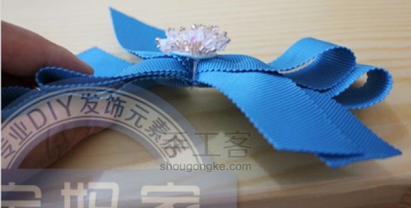 精致的双层水晶珠珠蝴蝶结，宝妈教你做~  第8步