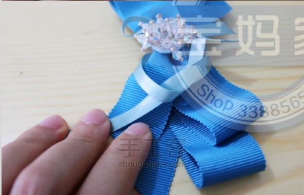 精致的双层水晶珠珠蝴蝶结，宝妈教你做~  第12步
