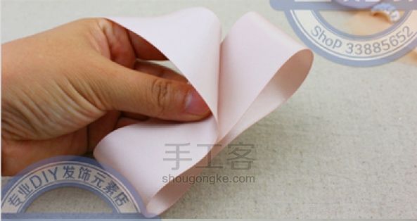 很淑女的凤尾蝴蝶结发夹 第3步