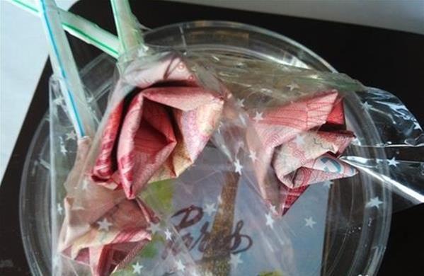 百元大钞玫瑰花 第12步