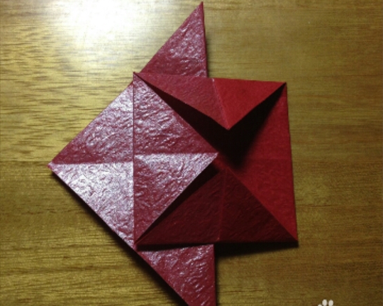 （转）【心型纸盒】－折纸教程（一） 第13步