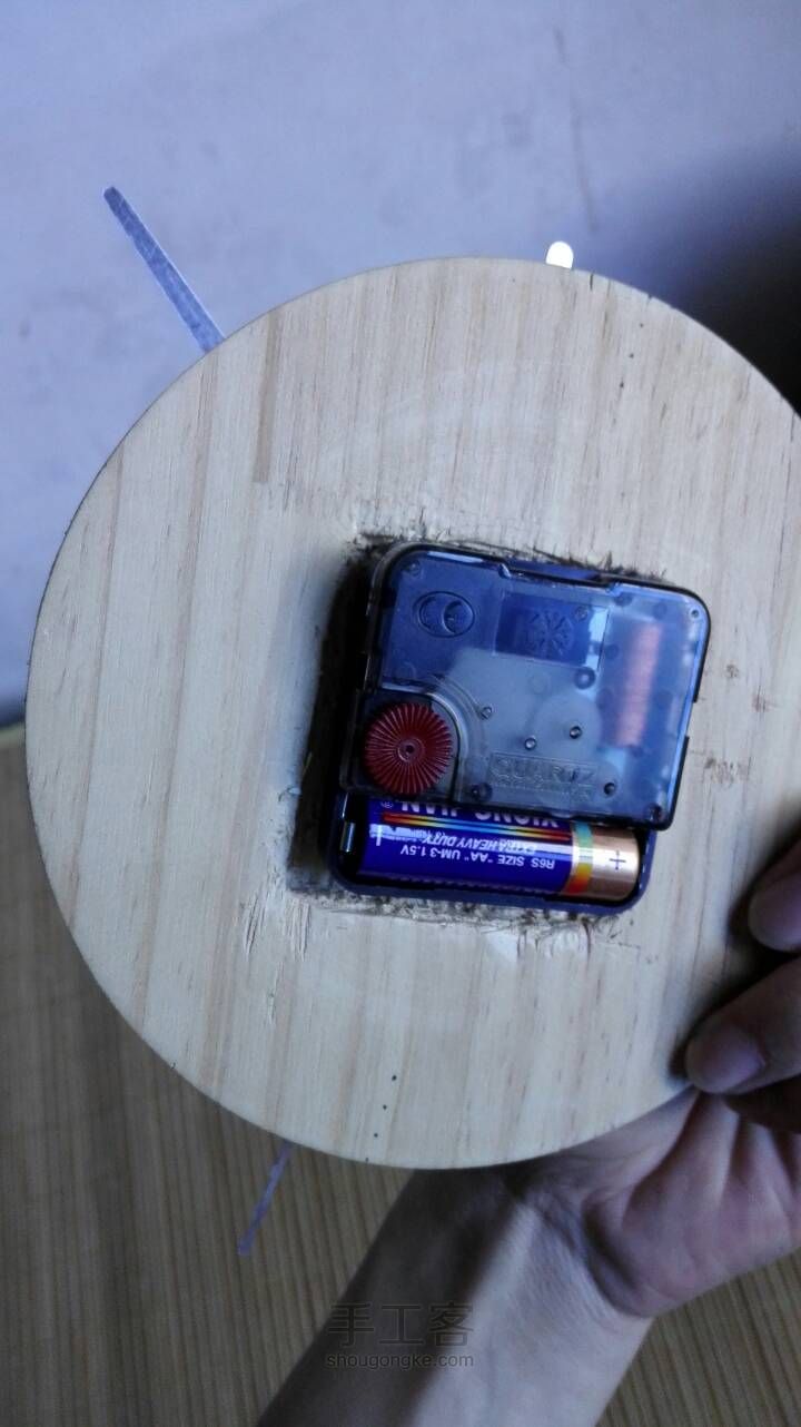 DIY木艺时钟 第6步