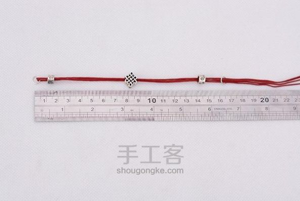 趣味DIY】夹心玉米结手链教程【龙结手工】 第5步