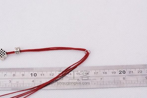 趣味DIY】夹心玉米结手链教程【龙结手工】 第6步