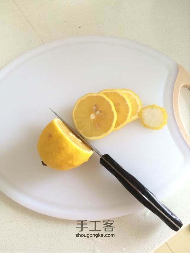 夏日解暑小清新黄瓜蜂蜜柠檬水🍃 第2步