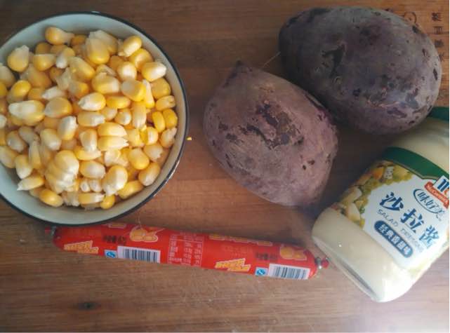 简单健康的紫薯沙拉 第1步