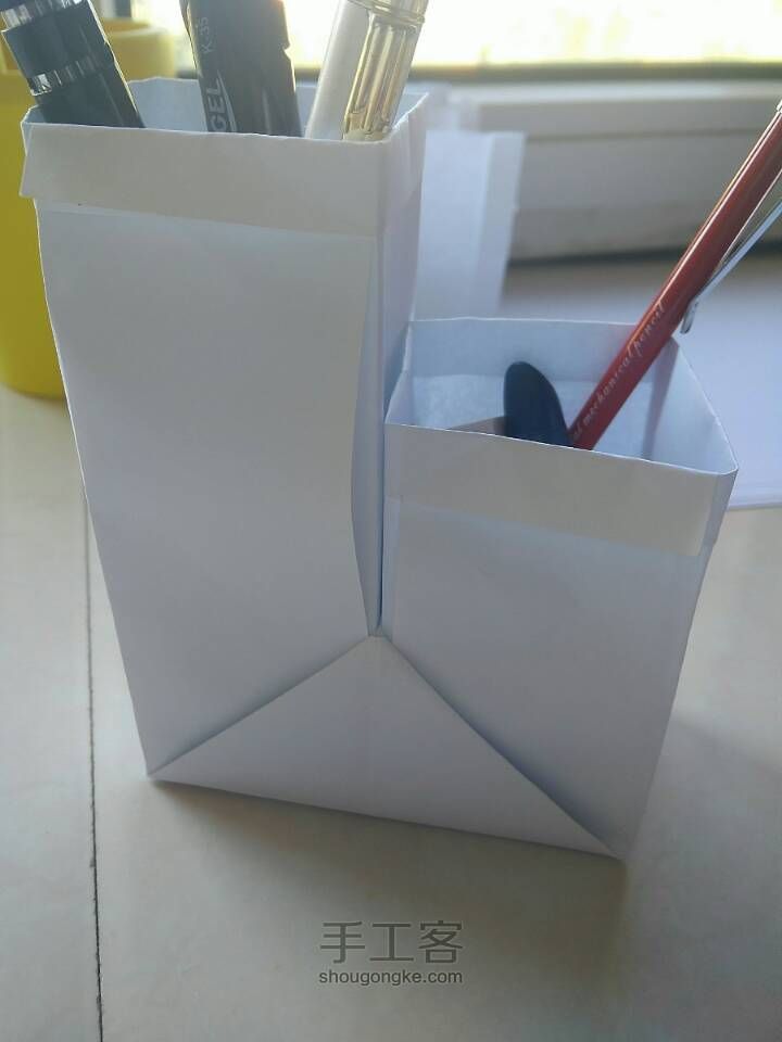 实用折纸:双笔筒 第2步