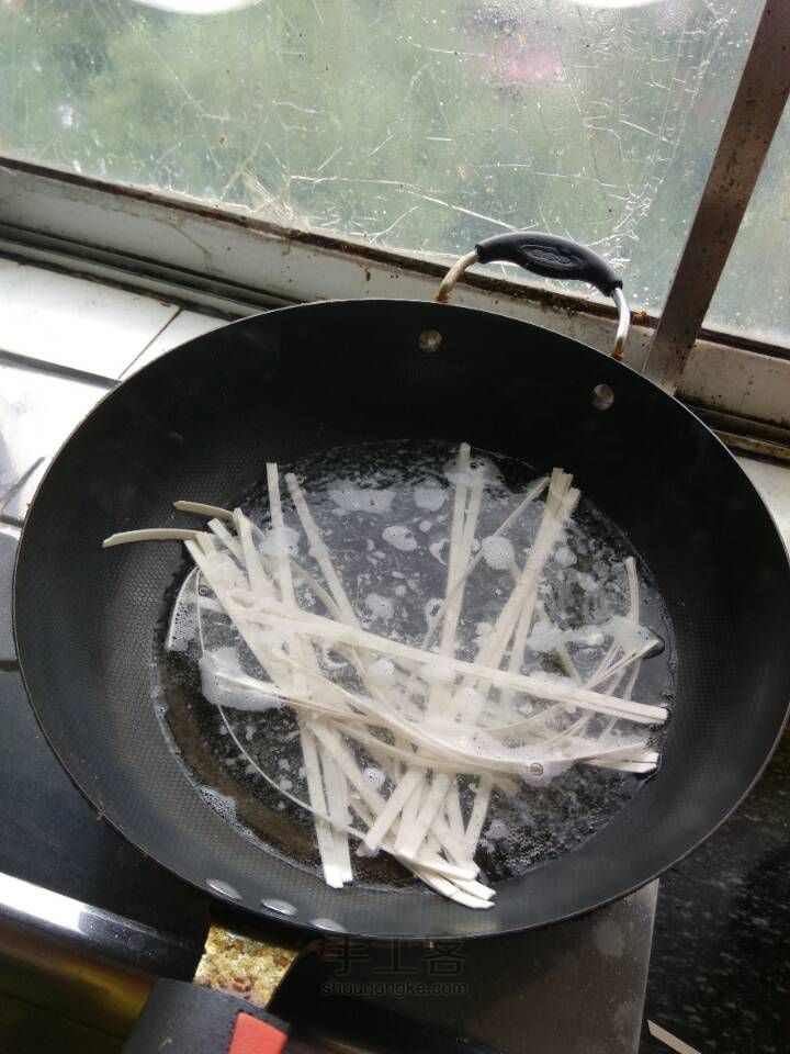 西红柿鸡蛋面 第4步
