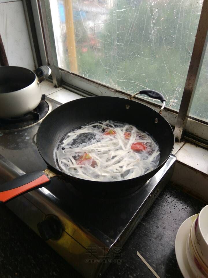 西红柿鸡蛋面 第6步