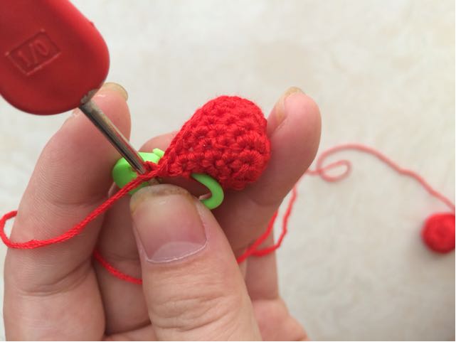 草莓🍓耳坠 第6步