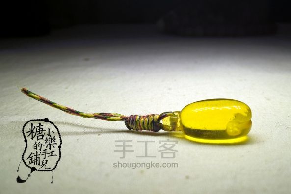金珀小铃铛一枚。 第21步