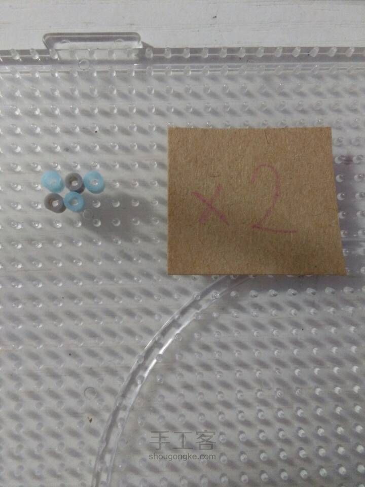 立体拼豆洛天依 第24步