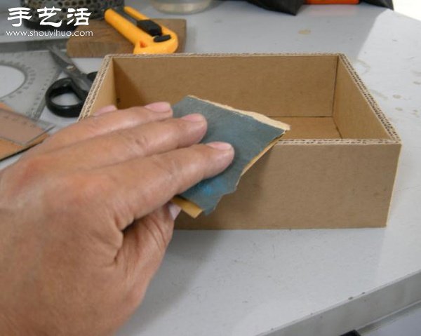 （转）旧硬纸板改造成收纳盒 第35步