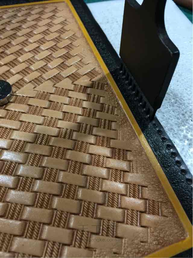 唐草手拿包 第25步