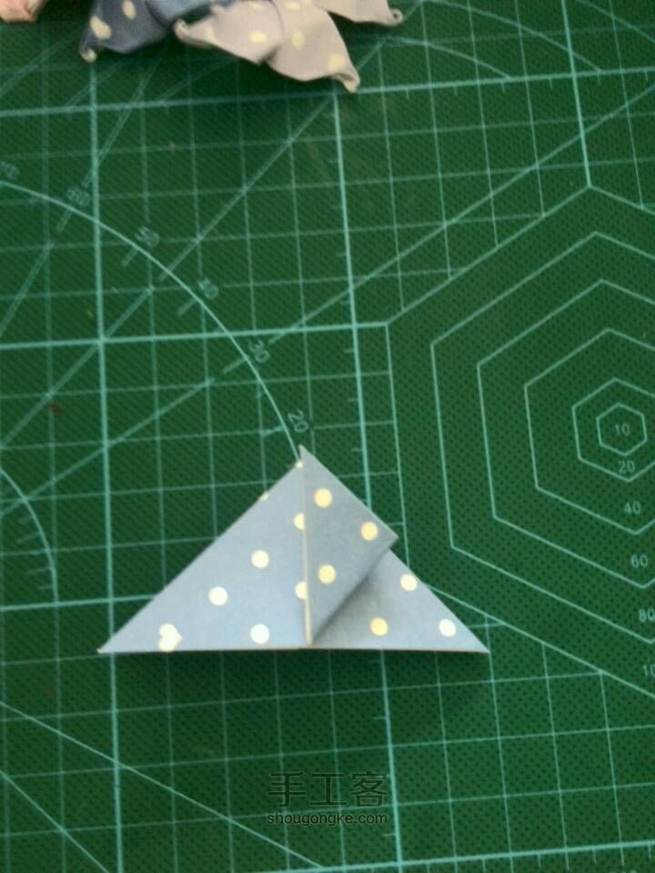 立体蝴蝶折纸 第6步