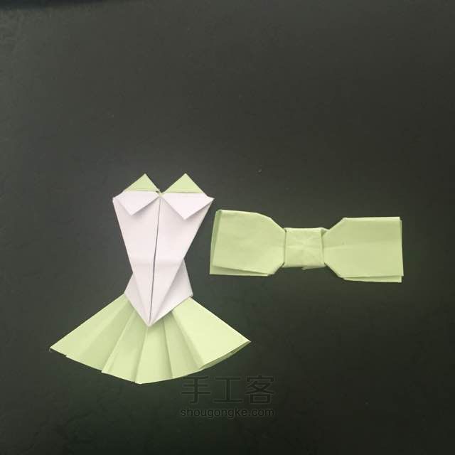 折纸-连衣裙2 第3步