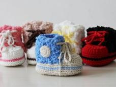 爱的礼物丨给宝宝编织绒球鞋