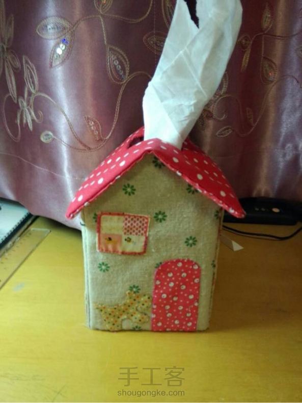 学习了，创新做了个房子纸巾盒