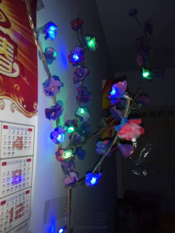 我俄也照做了一个樱花灯，真的很漂亮呢！