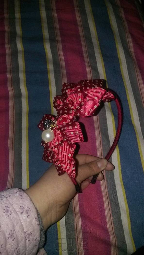 前几天刚给外甥女做了个，跟你的差不多，一边少了两片