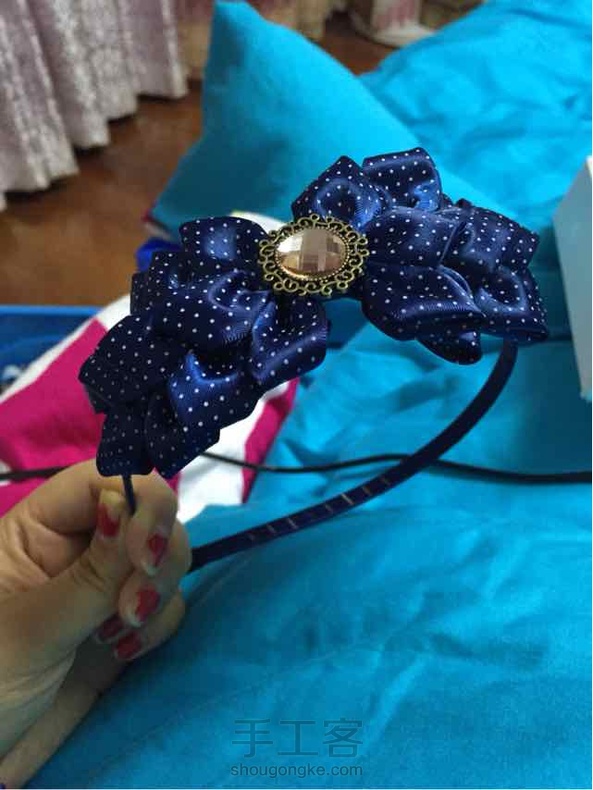 小白姐，你看我又来啦！
哈哈哈，请忽略我斑驳的指甲油～～ 第1张