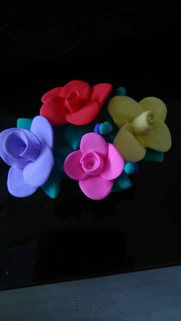 亲爱的妈妈-祝你节日快乐！