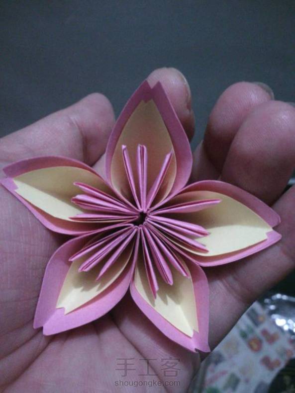 第一朵折纸樱花！