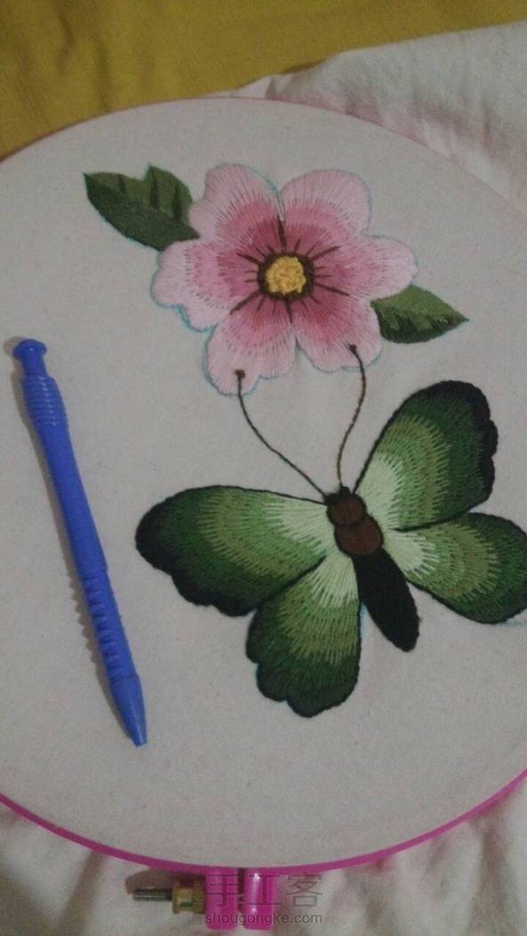 第一次绣花😁虽然和原作比还相差甚远～但是我已努力～