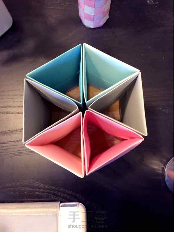 简单的笔筒www【发现笔筒没有底的时候我简直是崩溃的，只好自己做了个底_(:_」∠)_