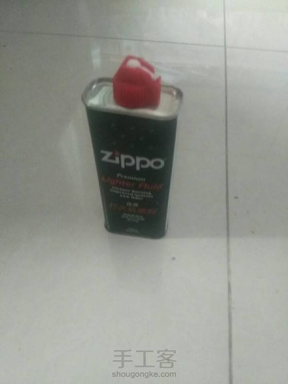 清洗打火机油擦一下更好用些