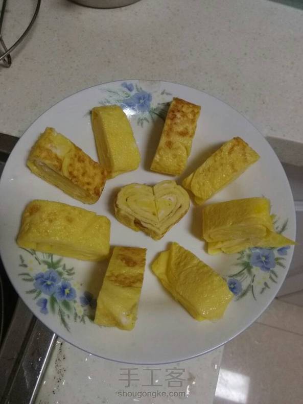 卷的不够紧，有点散了，味道也没调理好…比较勉强，要继续努力！
