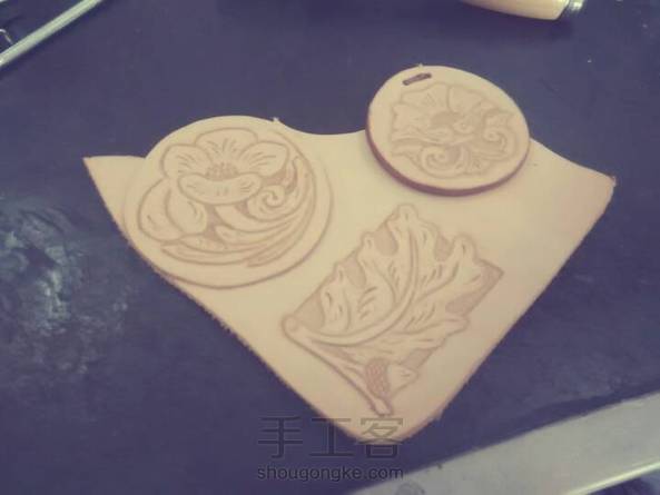 做的卡牌 小帽子 哈哈 做皮雕 学习😆 第2张