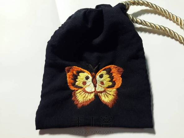 终于戳完了。水平不堪，不敢称之为绣。谢谢英欧尼的教程！