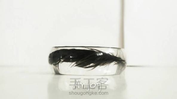 『安桥手作』清和——喜鹊羽毛系列透明滴胶手镯 第1张