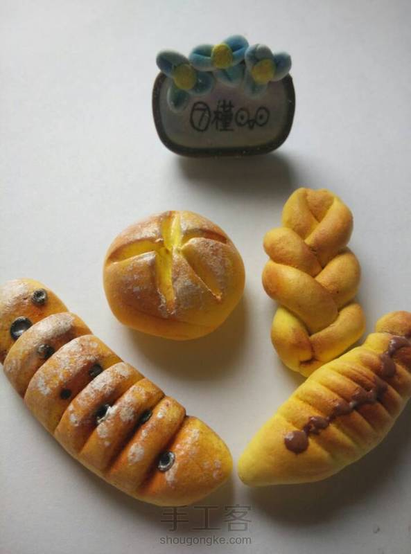 【⑦槿】粘土食玩🍞——第四期
⊙▽⊙混个分
⊙▽⊙宣个传
⊙▽⊙戳入下方教程
⊙▽⊙欢迎捧场
⊙▽⊙我不介意的