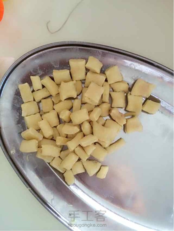 第一次做饼干，外婆终于同意让我做了～😂😂 第1张