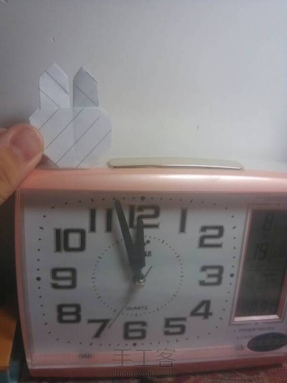 大致折了一个(๑•̀ㅂ•́)و✧挺简单的