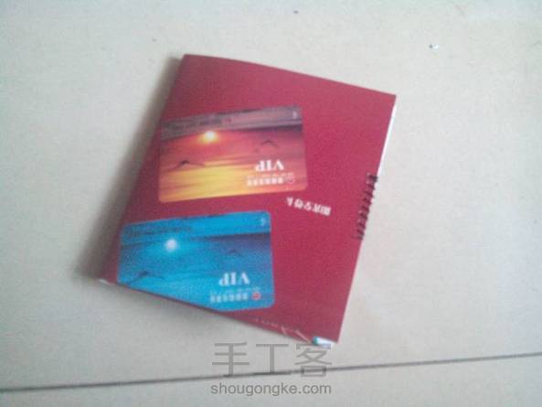 纸钱包！
原教程很不错哦！
另外红色那个是我最近要做的教程哦！ 第2张