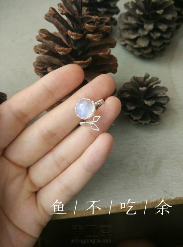 忍不住来得瑟，【月芽】