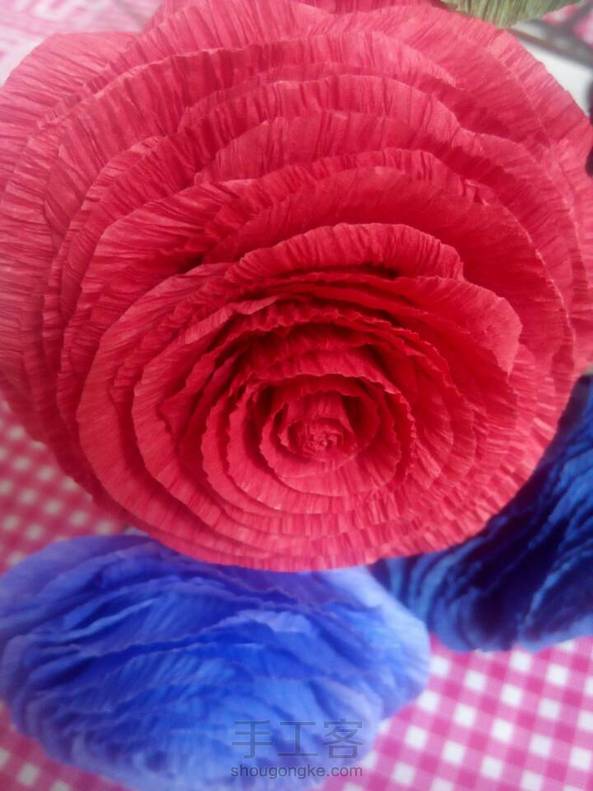 我做的  皱纹纸玫瑰花 第5张