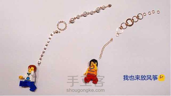 #转自一诺#第二本首饰绘本出炉。毛丫的手链课程与养娃激发的想象力，一拍即合。所以要相信自己有更多的潜力可挖。😁

 第3张