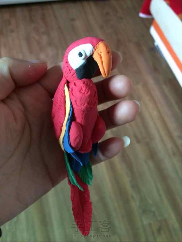 儿子非让我捏，其实好多细节捏的不到位，不过貌似发教程的老师步骤有问题啊！纯属个人意见啊，别喷我！还差爪子没装，先得瑟一下吧！ 第2张