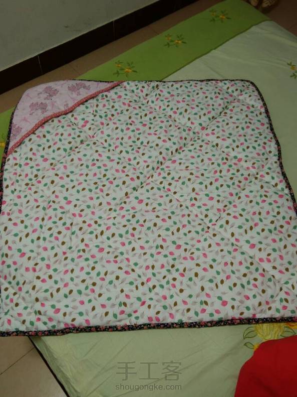 【教程】实用婴儿斗篷拼布被 第2张