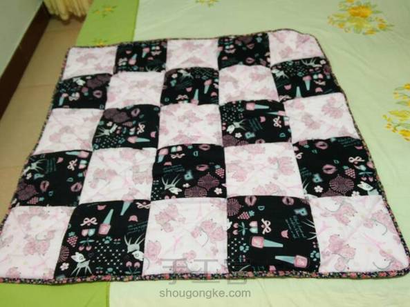 【教程】实用婴儿斗篷拼布被 第4张